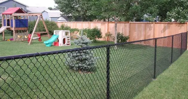 Uniquely Fence Pro's