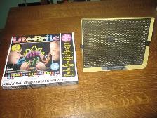NEW 262 PIECE LITE BRITE ULTIMATE BONUS EDITION W/ EXTRA MONITOR - Photo 3