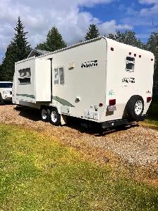 2002, 25’ Palomino Lightweight Trailer - Photo 3