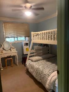 3-Bedroom All-Season Cottage Rental-Point Clark – Sept.- June - Photo 10
