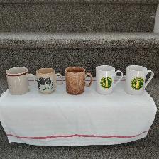 Lot de 5 tasses vintage et collection dont 2 Dollarama