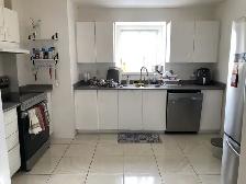 Student Room Rentals Available (Utilities Included) - Photo 4