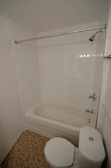 September Free - Bronson/Carling -1 Bdrm - Photo 14