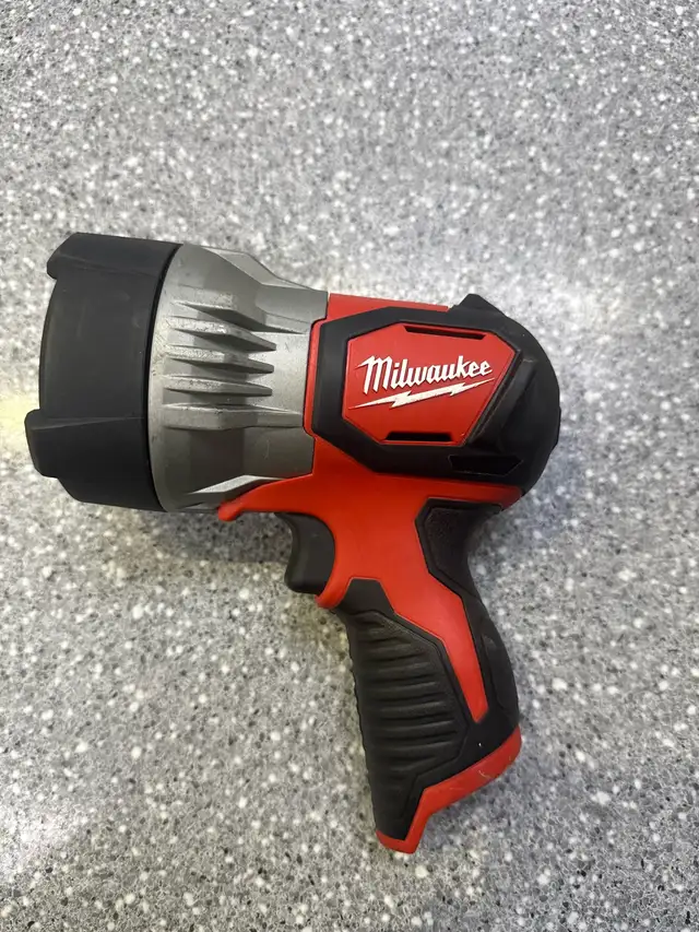 Milwaukee 2353 12V Spot Light . Tool Only