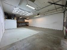 Commercial Bay For Lease - Photo 2