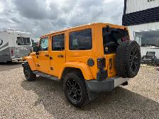 2012 Jeep Wrangler Unlimited Sahara - Photo 2