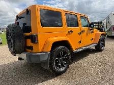 2012 Jeep Wrangler Unlimited Sahara - Photo 3