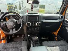 2012 Jeep Wrangler Unlimited Sahara - Photo 6