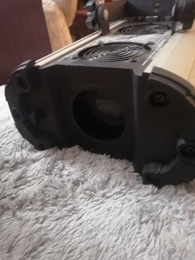 Martin F1 projector with no cord