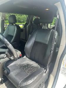 2015 Dodge Caravan SXT - Photo 10