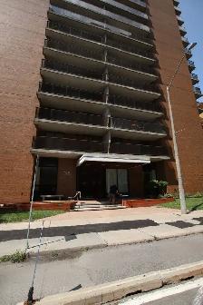 Cozy Downtown 1Bed/1Bath,Large Balcony,In-Unit Storage, Sept/Oct