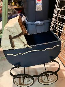 Doll Carriage - Vintage
