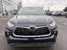 2022 Toyota Highlander XLE - Photo 2