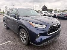 2022 Toyota Highlander XLE - Photo 3