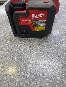 Milwaukee 3510 Rechargable 3 Point Green Laser Kit W/Case - Photo 3