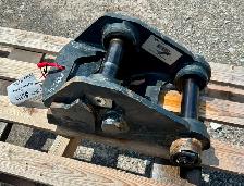 Kubota K0302 Excavator Coupler - Like New - Photo 3