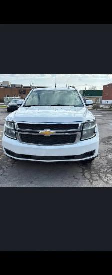 2018 Chevrolet Tahoe - Photo 2