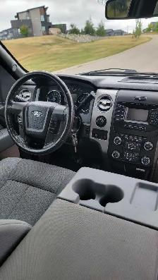 Saftied 2013 Ford F150 xlt 4x4 - Photo 6
