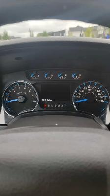 Saftied 2013 Ford F150 xlt 4x4 - Photo 8