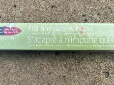 NEW READY SHADE WINDOW COVERINGAS PICTURED 36W X 72 L - Photo 3