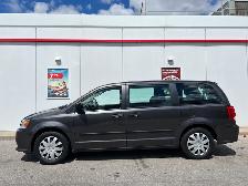2017 Dodge Grand Caravan CANADA VALUE PACKAGE-1 OWNER-STOW N GO - Photo 2