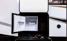 2022 Forest River Sabre Fifth Wheel - Model: Cobalt - FFL - Photo 17