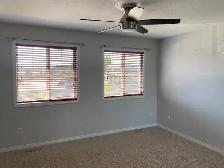 4 Bed 3.5 Bath Duplex with Finished Basement Available Now! - Photo 5