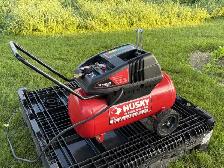 Husky 13-Gallon Portable Air Compressor - Photo 9