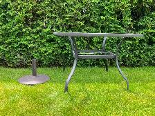 Table patio sans vitre de 42 pouces de diamètre  Base de parasol