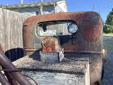 1939 GMC, 250 C.I. 6 Cylinder, PTO transmission winch tow truck - Photo 8