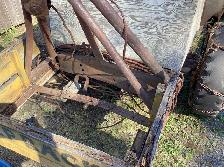 1939 GMC, 250 C.I. 6 Cylinder, PTO transmission winch tow truck - Photo 10