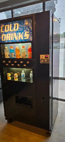 Drink Vending Machine - Photo 2