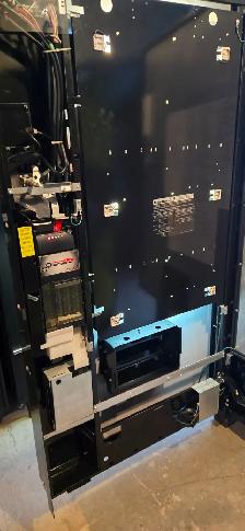 Drink Vending Machine - Photo 6