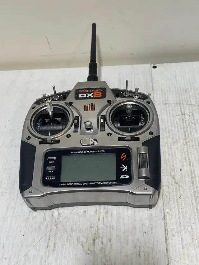 Spektrum DX8 Transmitter