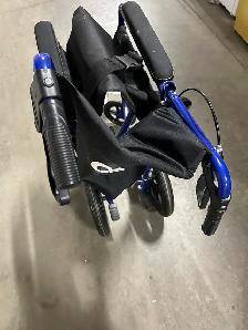 Quick fold air and go wheel chair - Photo 5