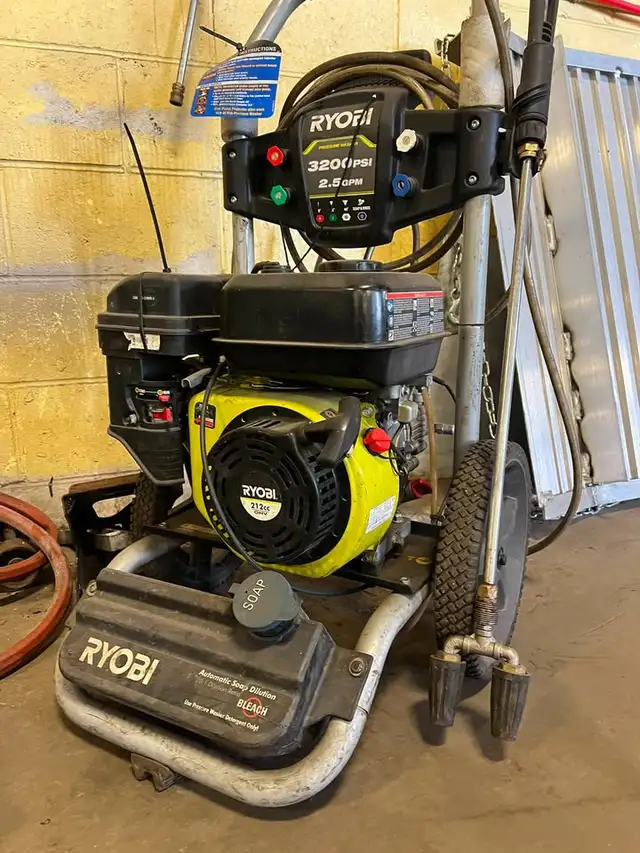 Ryobi 3100  Gas Pressure Washer w/ FREE pressure wand attachment
