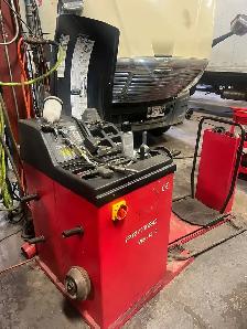 Tire Balancer and Changer: PRO-TECH WB-1850 - Photo 3