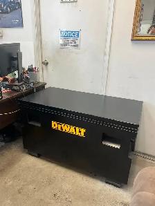 NEW DEWALT Job Site Box: 48' Stainless Steel - Photo 2