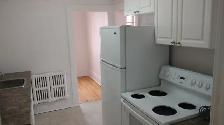 3 Bedroom Sandy Hill Apartment for Rent (173 Daly Ave) - Photo 6