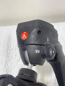 Manfrotto Compact Action Tripod - Photo 5