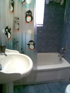 Private Furnished Room for Rent, steps to Subway - Photo 3