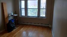 1 Bedroom Plus Den Glebe Apartment for Rent (585 O'Connor St) - Photo 6