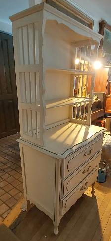 Meuble vintage pour chambre de petite fille. - Photo 2