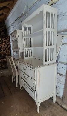 Meuble vintage pour chambre de petite fille. - Photo 10