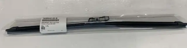 Tesla Model Y Wiper Blade Passenger Left Hand Drive 1658940-00