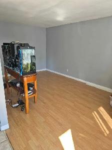 3 BEDROOM HOUSE ( UPPER LEVEL ) - Photo 8