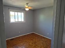 3 BEDROOM HOUSE ( UPPER LEVEL ) - Photo 10