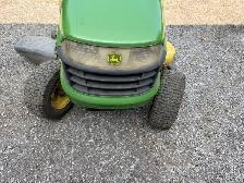 John Deere Riding Lawn Tractor - Photo 10