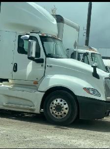 NOW HIRING – AZ DRIVER | OTTAWA - Photo 2