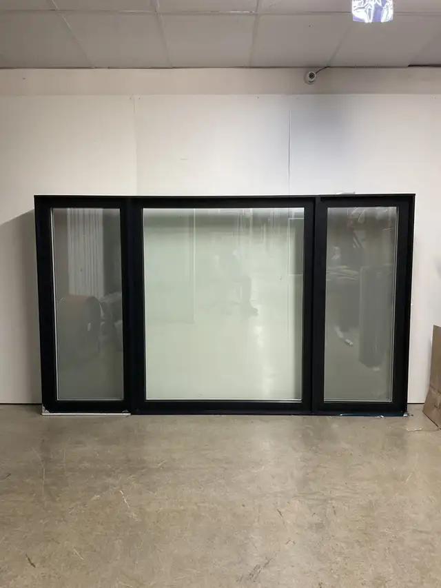 10695BH Fenêtre Battant HYBRIDE Noir 3 sect 2 ouvr 107 x 64